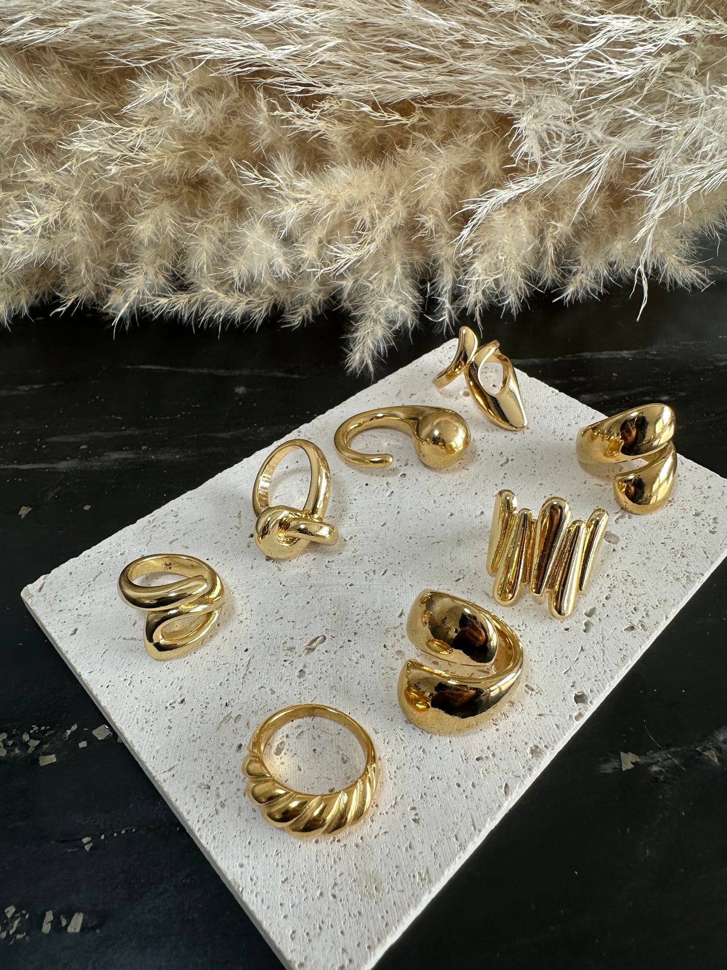 Ring Luna Bold